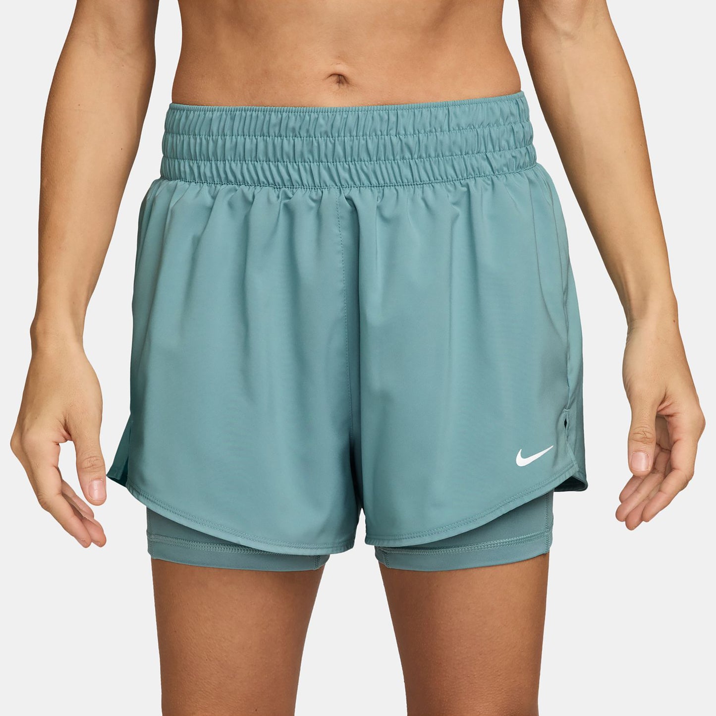 Nike Dri-Fit One High Rise 2in1 3in Shorts Damen - salbei Nike Dri-Fit One High Rise 2in1 3in Shorts Damen - salbei
