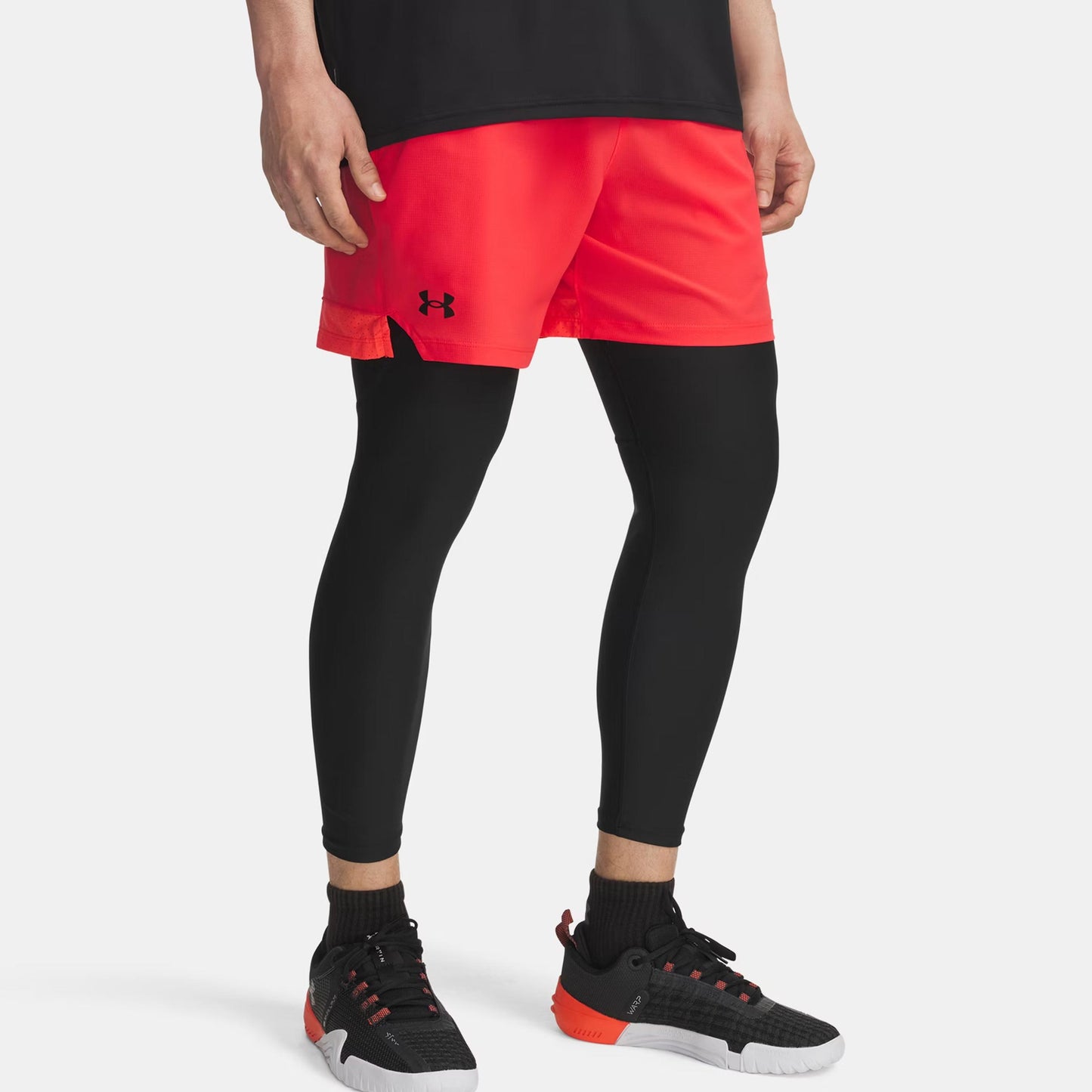 Under Armour Vanish Woven 6In Shorts Herren-Rot,Schwarz Under Armour Vanish Woven 6In Shorts Herren-Rot,Schwarz