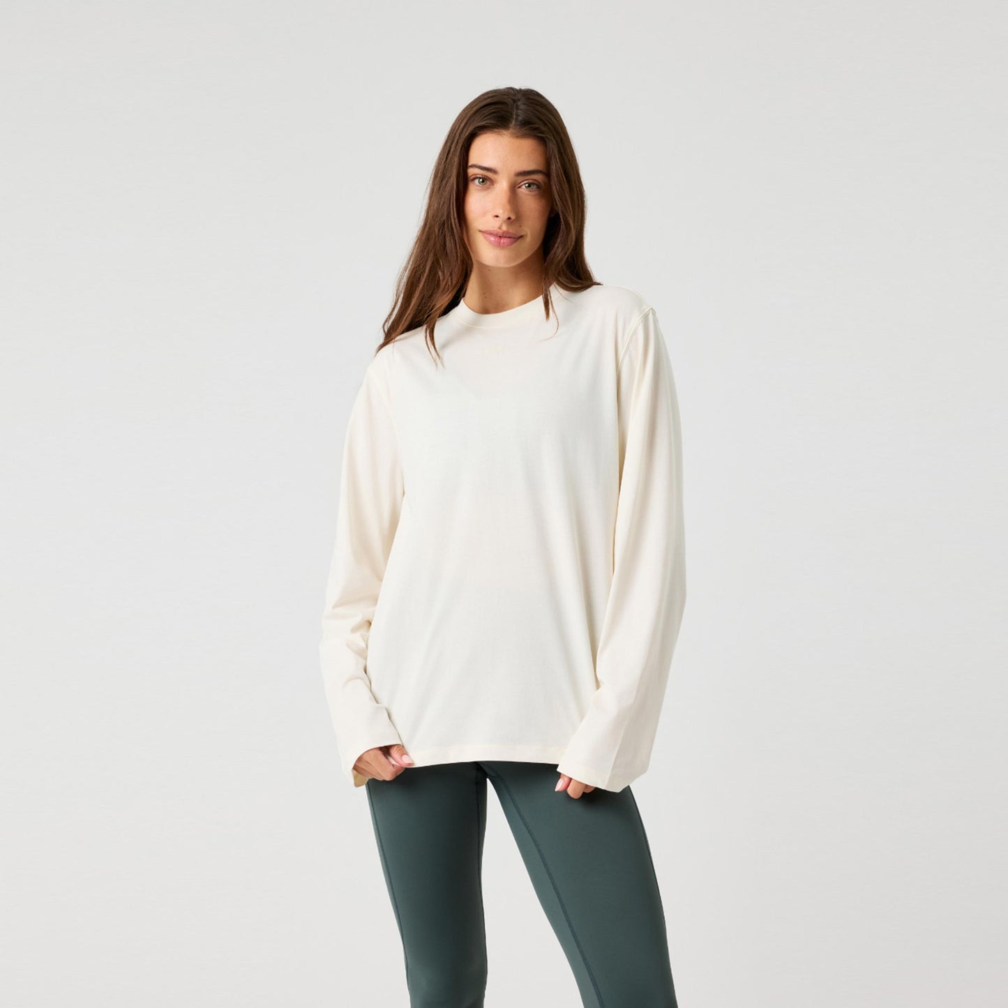 Björn Borg Studio Oversized Longsleeve Damen - creme Björn Borg Studio Oversized Longsleeve Damen - creme