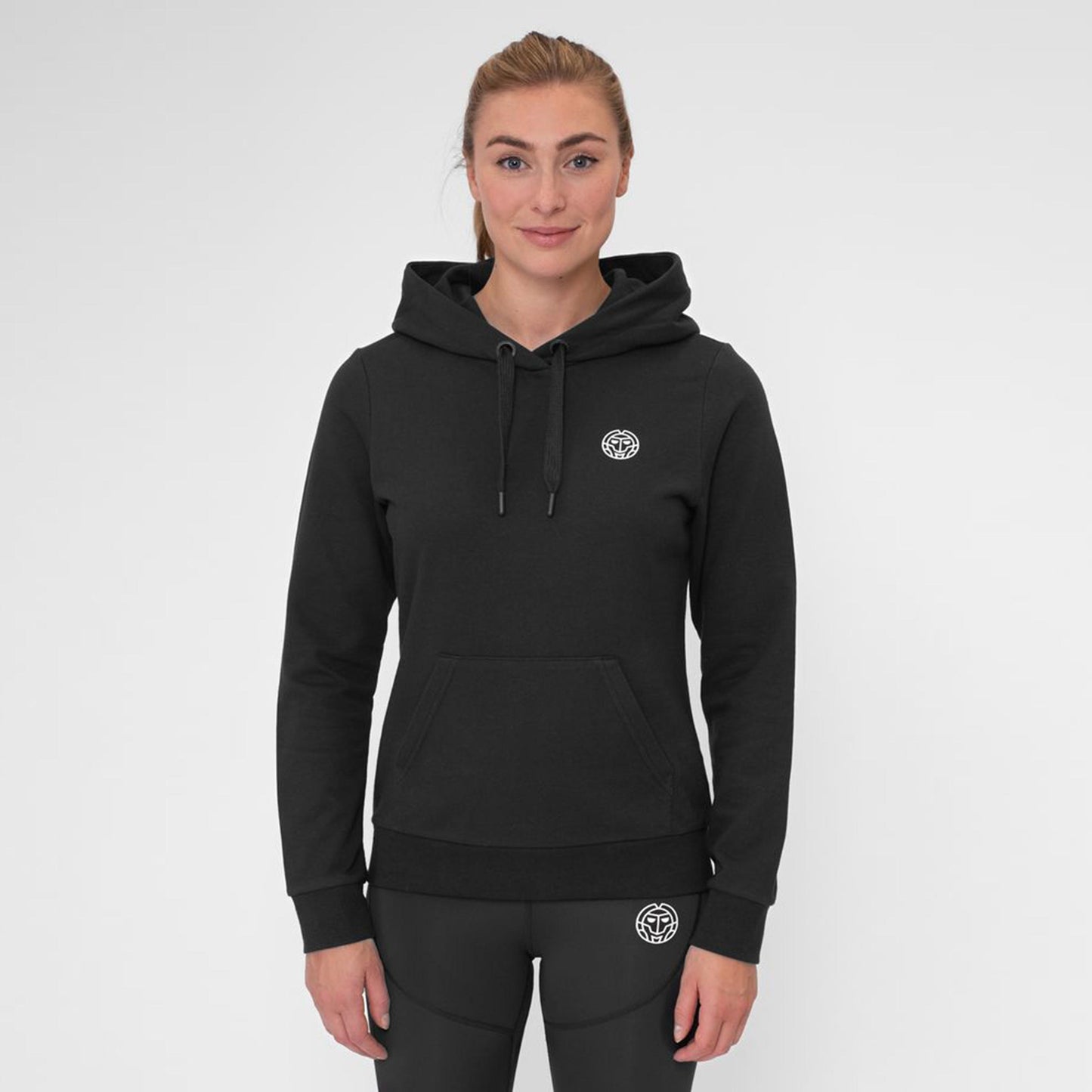 BIDI BADU Crew Chill Hoody Damen-Schwarz BIDI BADU Crew Chill Hoody Damen-Schwarz