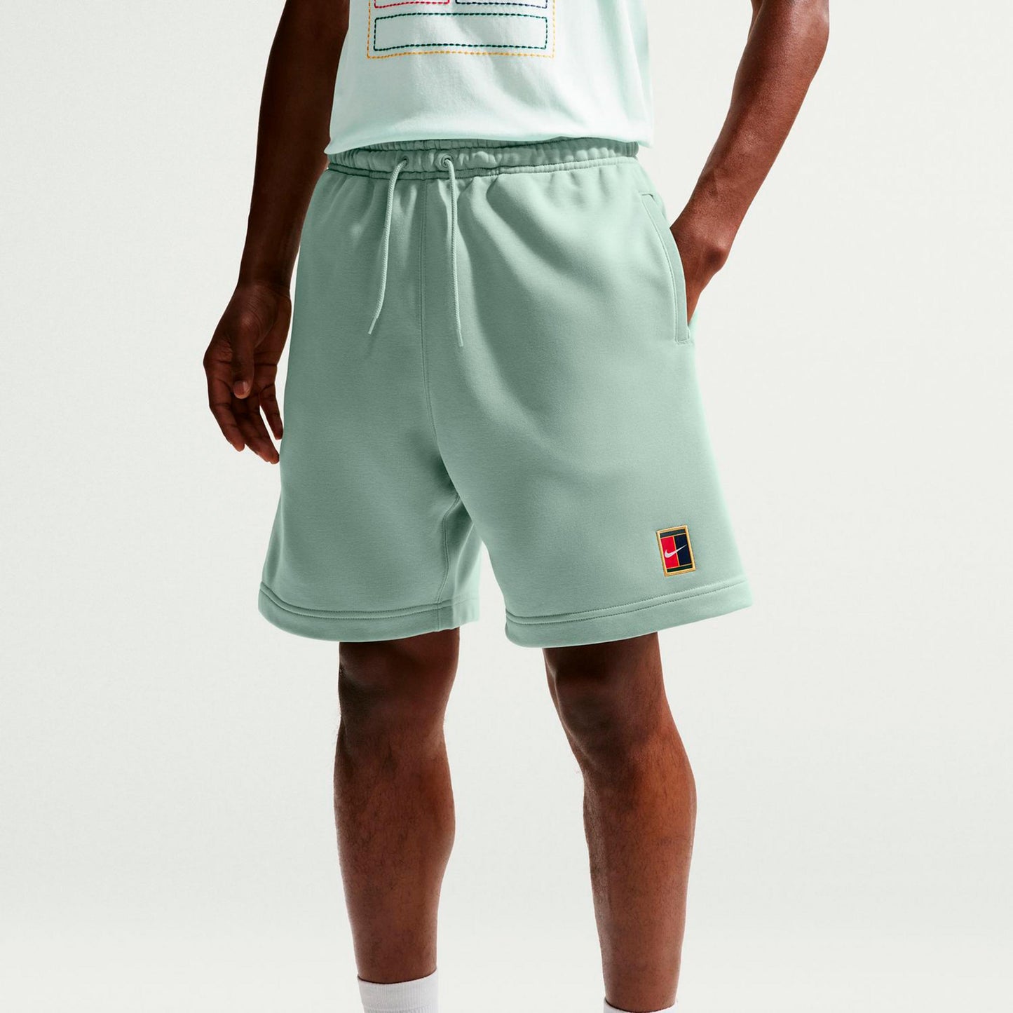Nike Court Dri-Fit Heritage Fleece Shorts Herren - graugrün Nike Court Dri-Fit Heritage Fleece Shorts Herren - graugrün