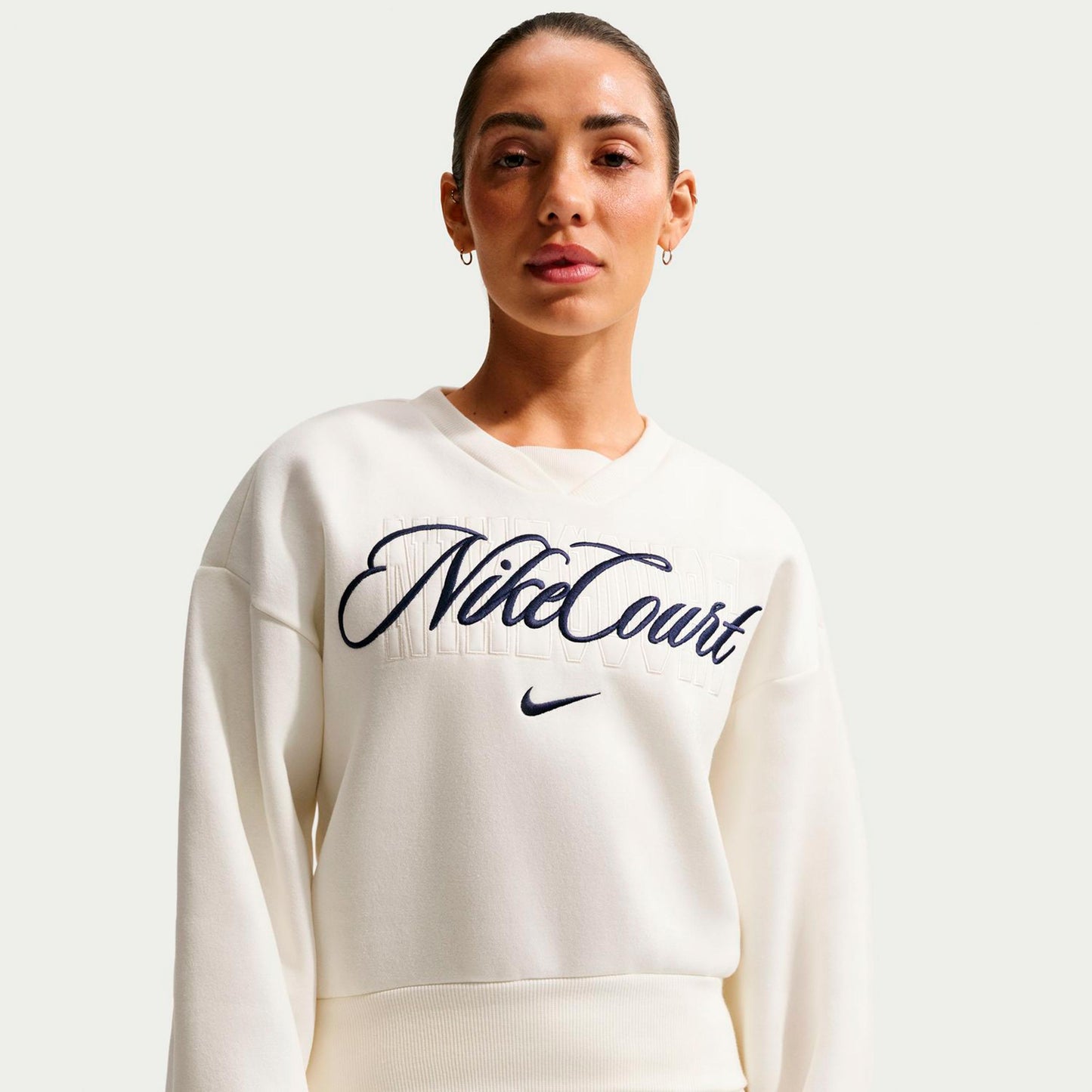 Nike Court Fleece Crew Sweatshirt Damen-creme, dunkelblau Nike Court Fleece Crew Sweatshirt Damen-creme, dunkelblau