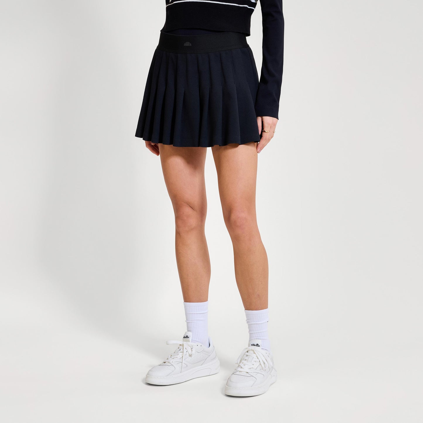 Ellesse Ortegas Shorts Damen - schwarz Ellesse Ortegas Shorts Damen - schwarz