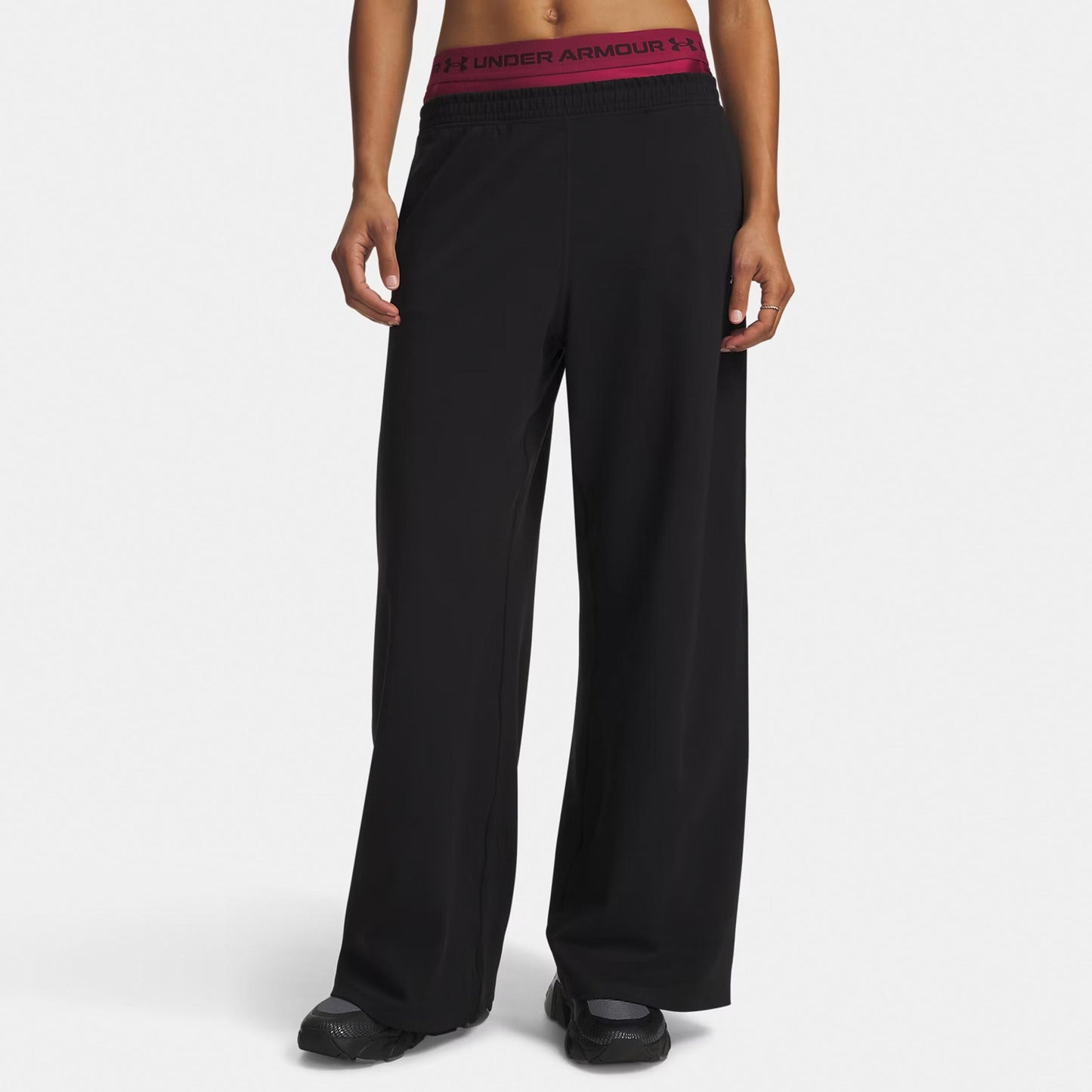 Under Armour Motion Wide Trainingshose Damen - schwarz, weiß Under Armour Motion Wide Trainingshose Damen - schwarz, weiß