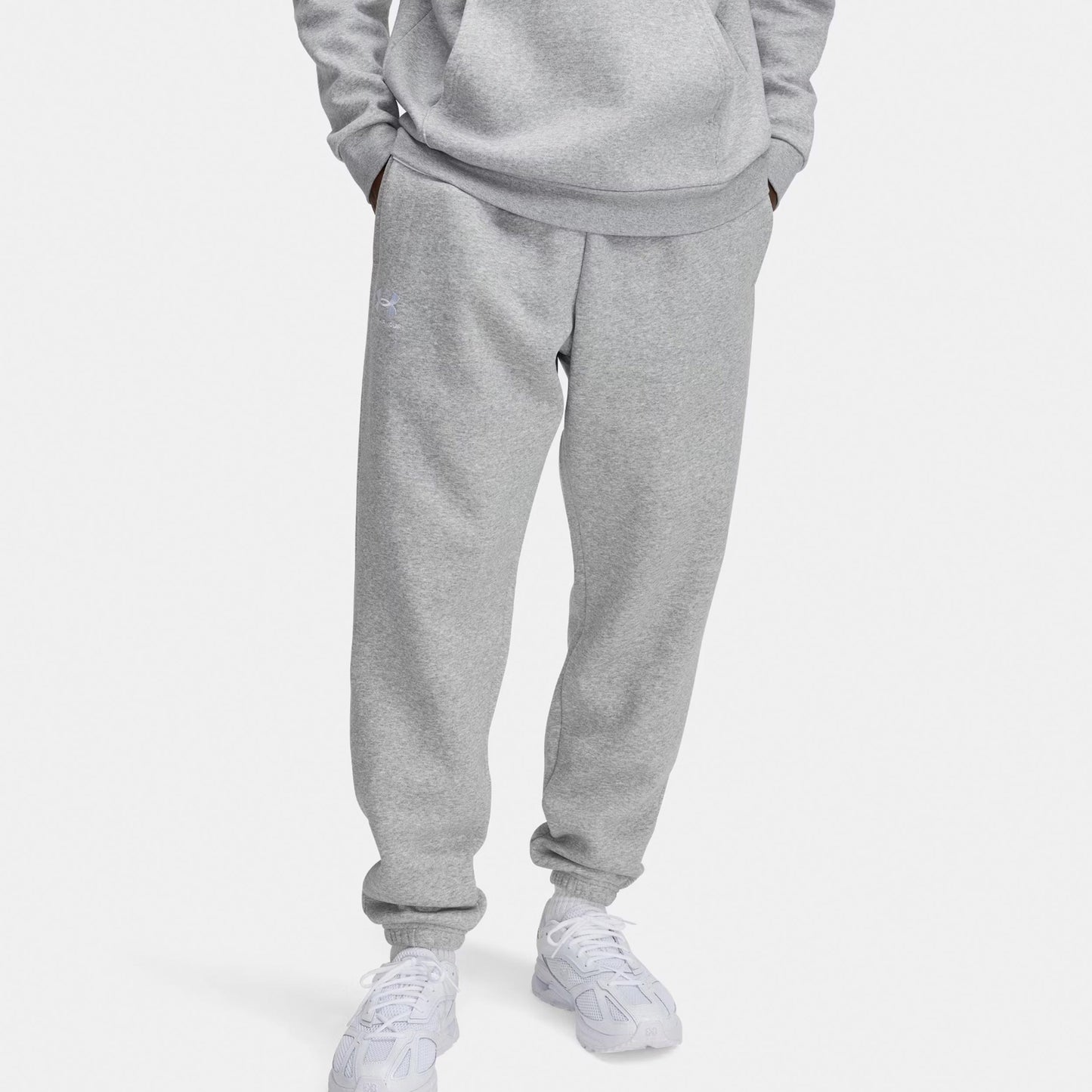 Under Armour Essential Trainingshose Herren-grau, weiß