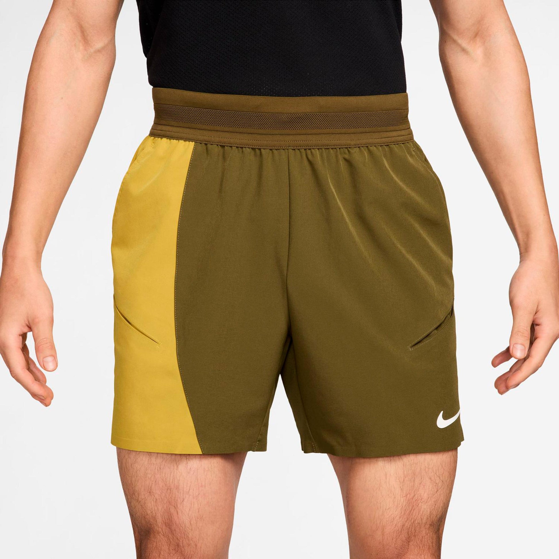 Nike Jannik Sinner Court Dri-Fit Slam Shorts Herren-oliv