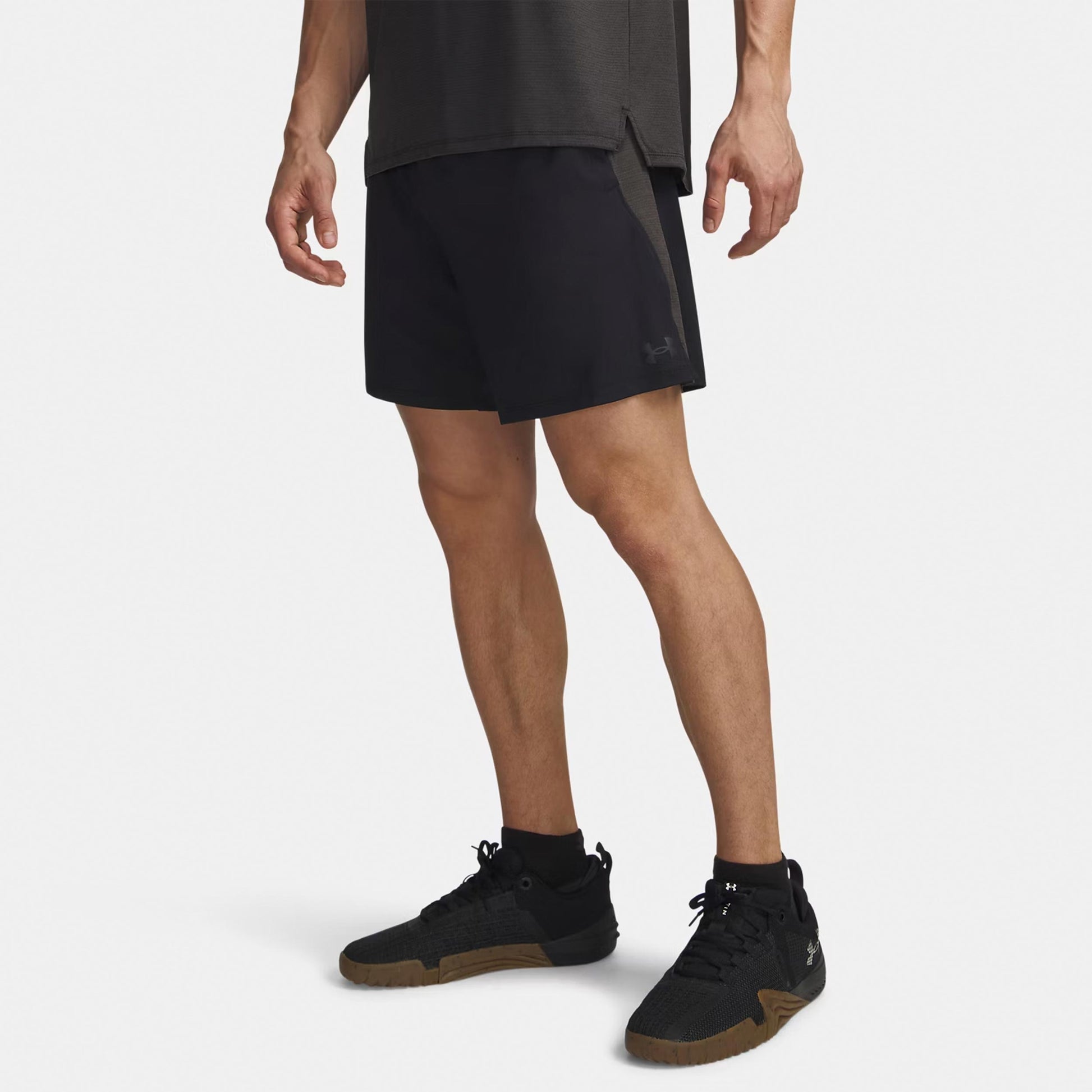 Under Armour Tech Vent 7in   Shorts Herren - schwarz, dunkelgrau