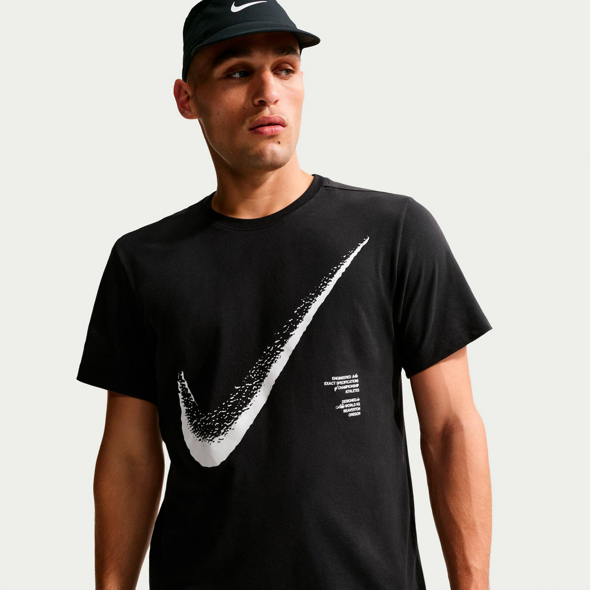 Nike Dri-Fit STD T-Shirt Herren - schwarz, weiß