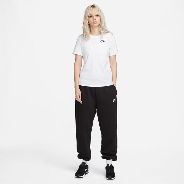New Sportswear Tee Club